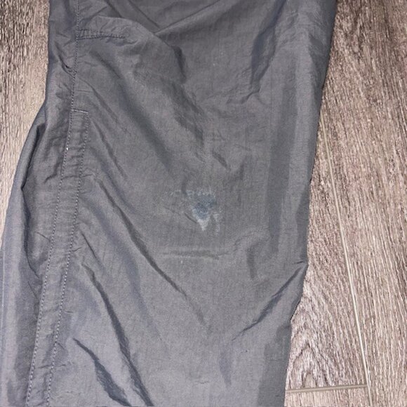 Rei Women Zip Off Cargo Straight Leg Pants Dark Gray 8 Outdoor Hike *Flaw* - Picture 2 of 7